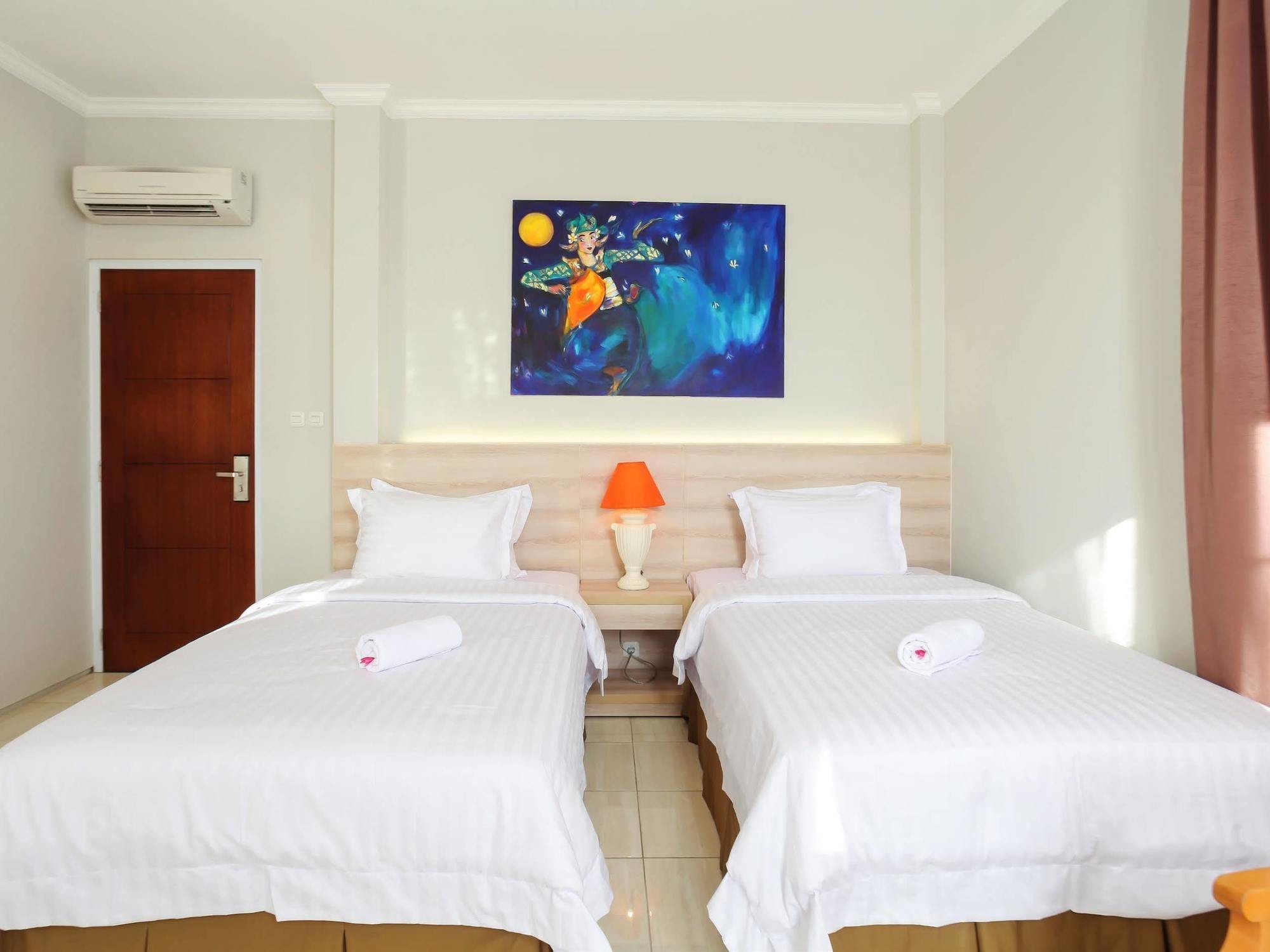 Topaz Residence Jakarta Buitenkant foto