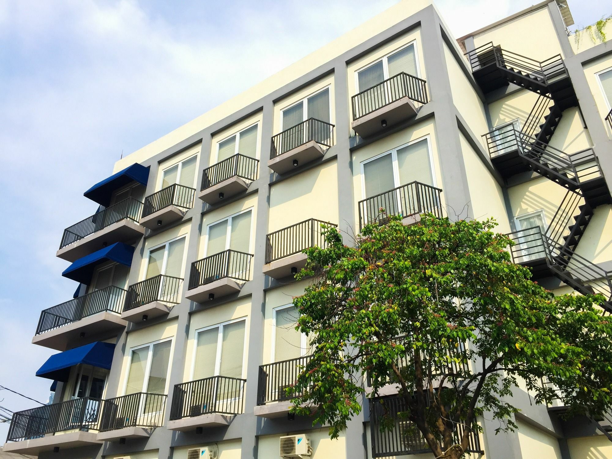 Topaz Residence Jakarta Buitenkant foto