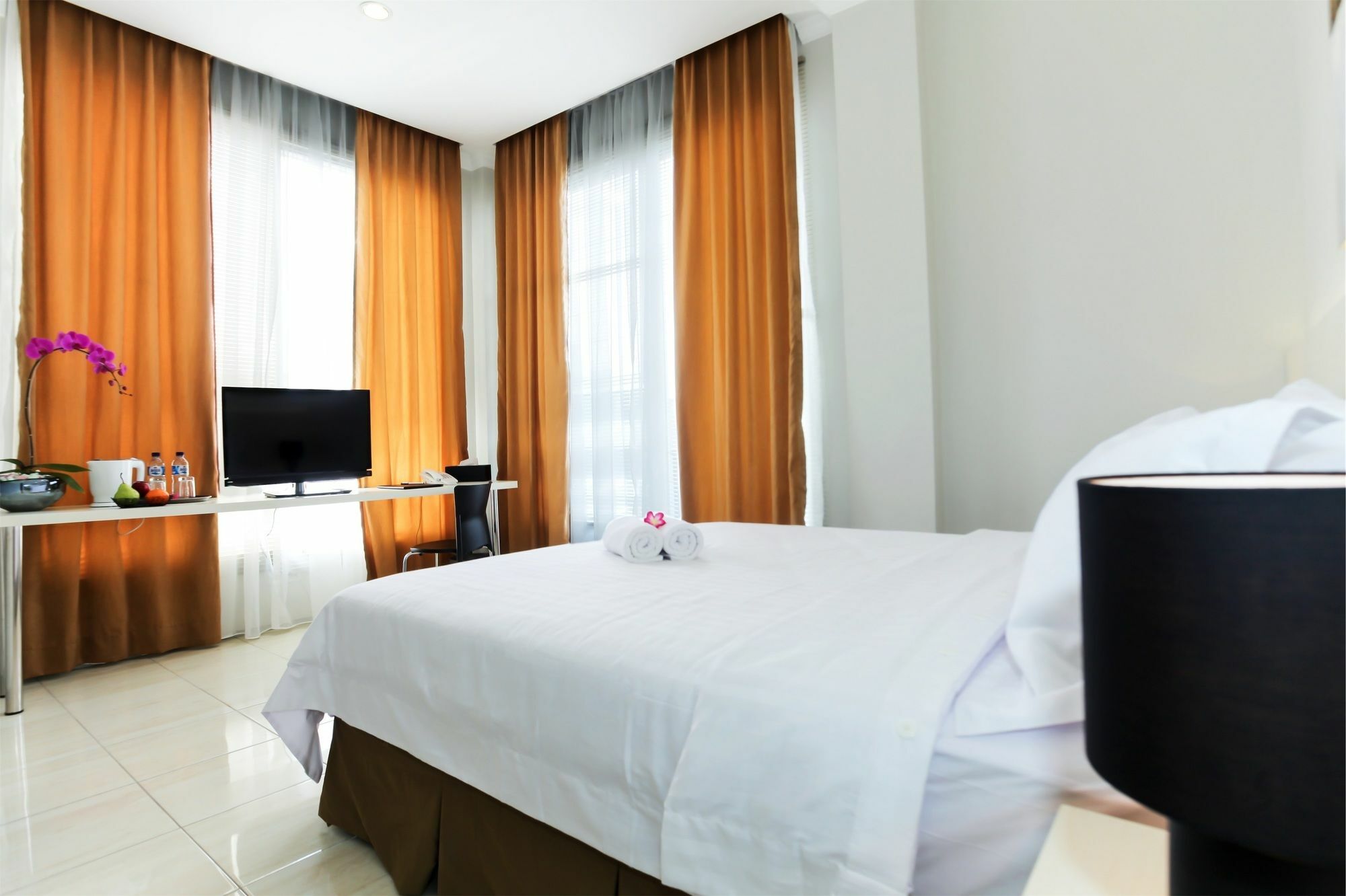 Topaz Residence Jakarta Buitenkant foto