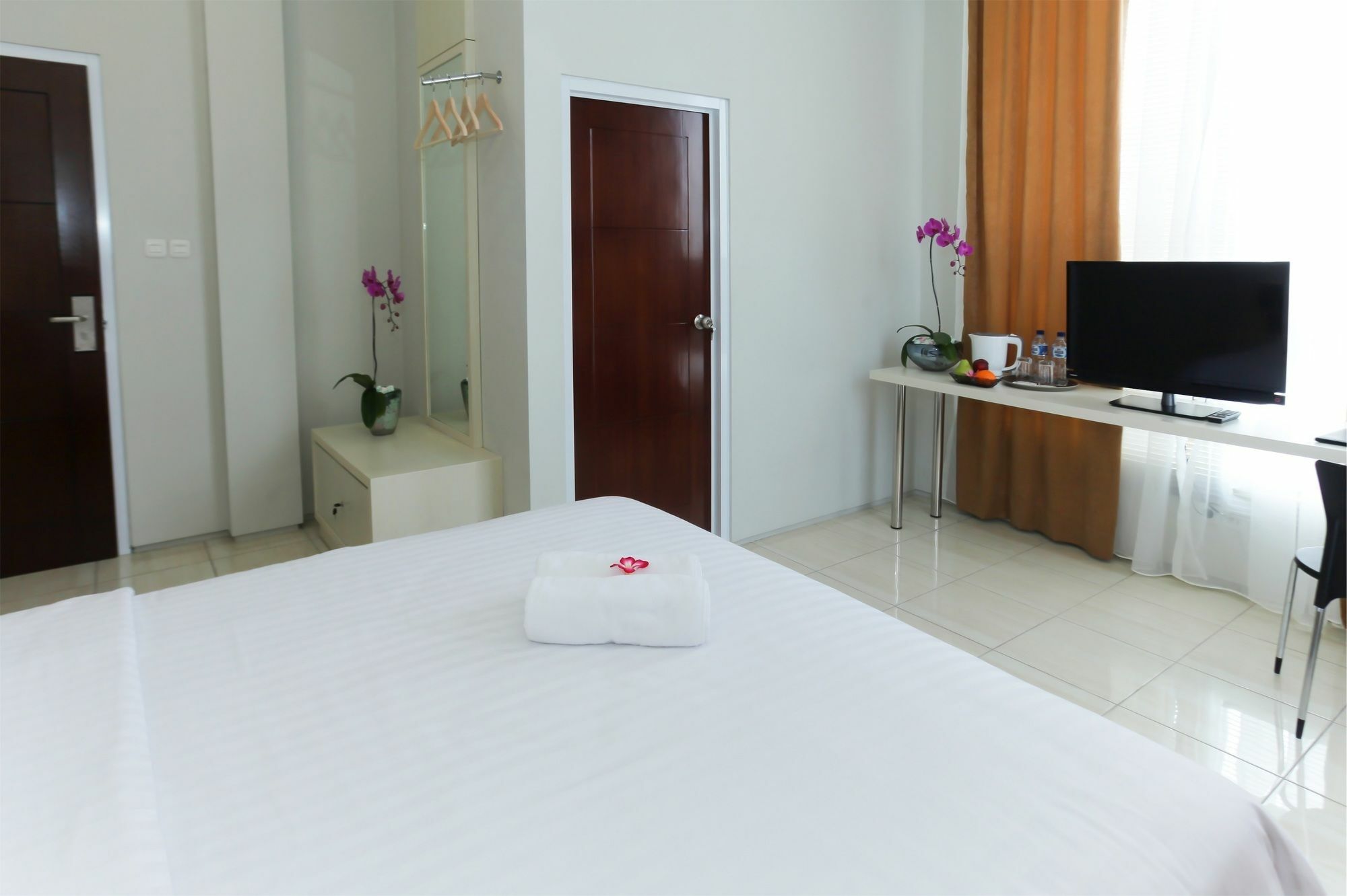Topaz Residence Jakarta Buitenkant foto