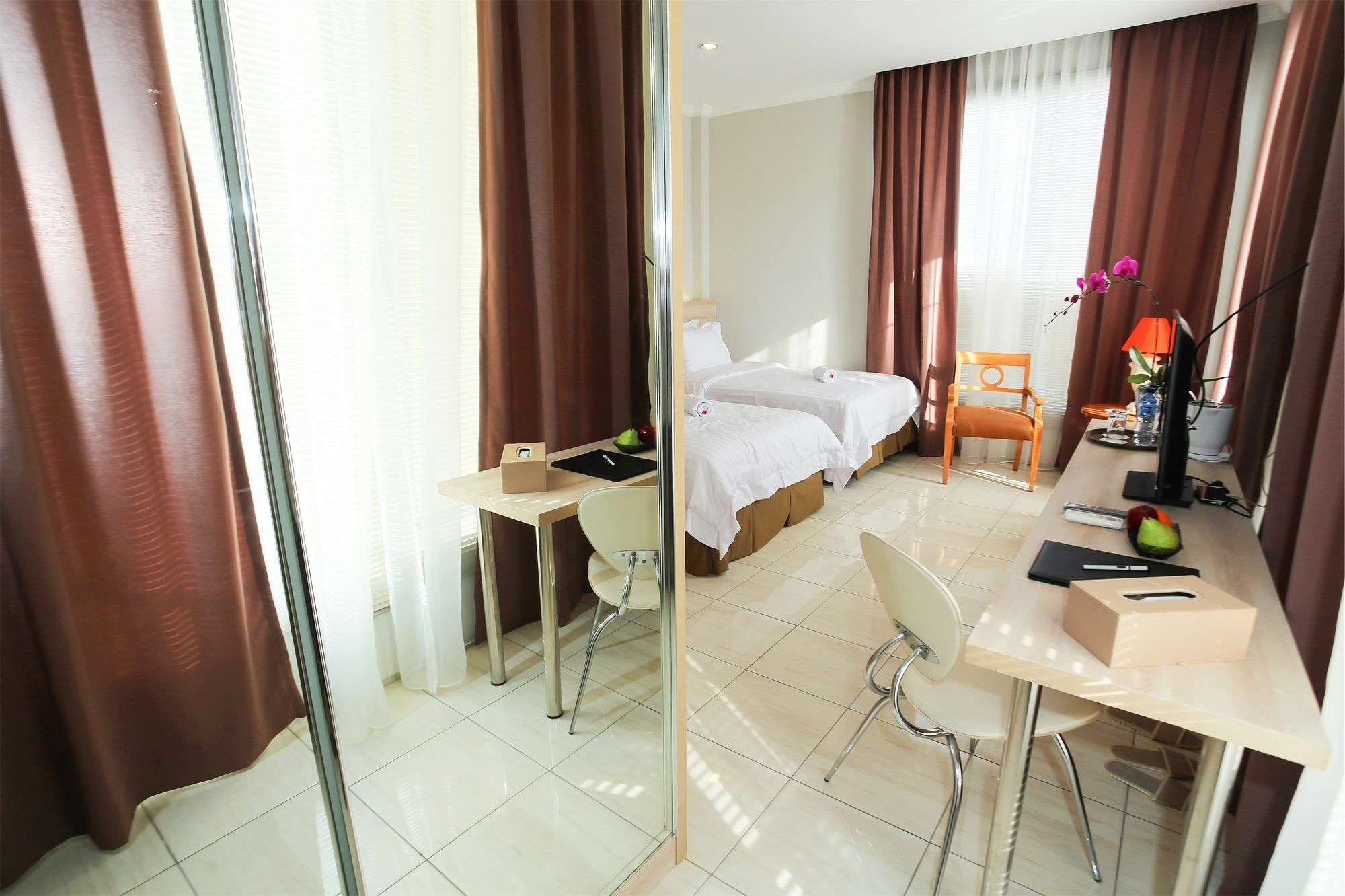 Topaz Residence Jakarta Buitenkant foto