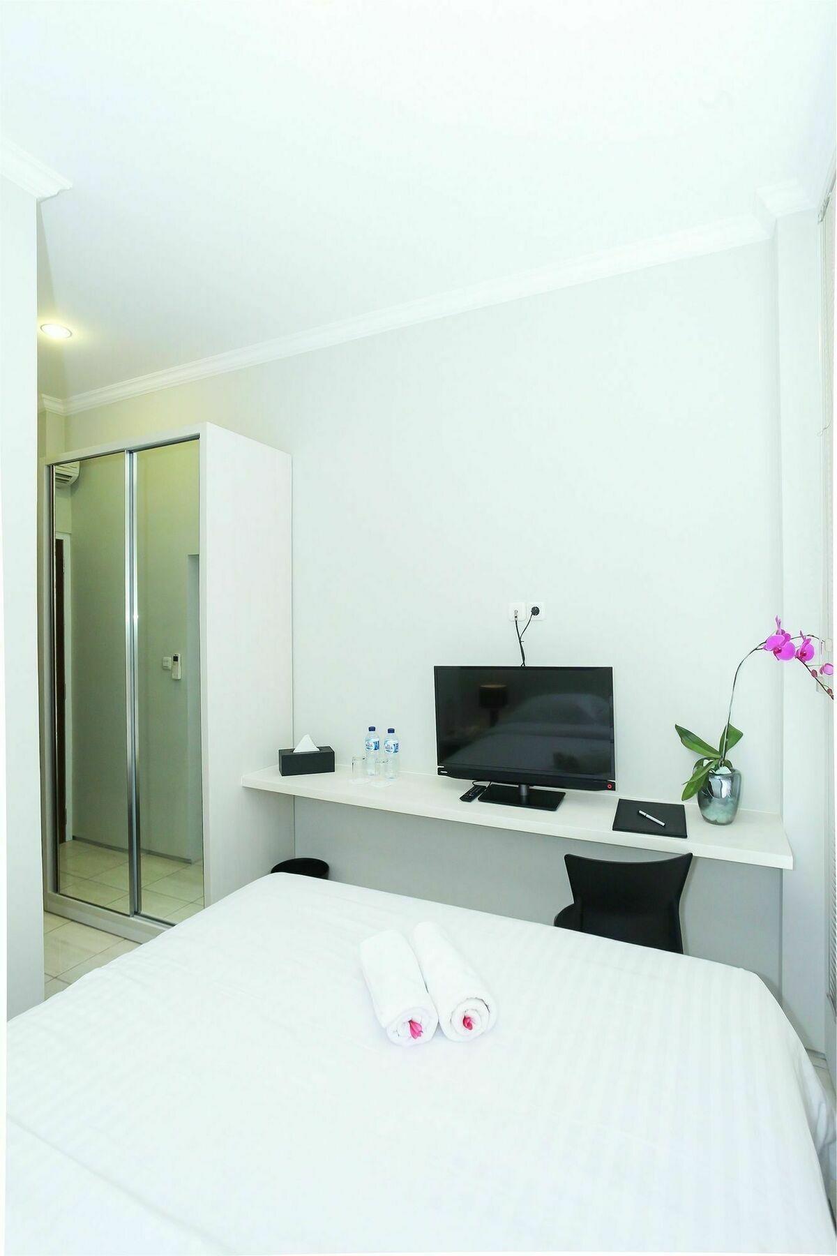 Topaz Residence Jakarta Buitenkant foto